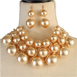 Pearl Necklace Set