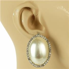 Pearl Oval Stud Earring