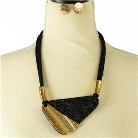 Fashion Cord Triangle Necklace Set