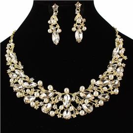 Pearl Necklace Set