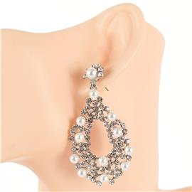 Pearl Dangle Earring