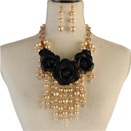 Pearls Leather Flower Necklace Set