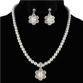 Rhinestones Pearls Flower Necklace Set