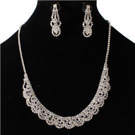 Rhinestones Swirl Necklace Set