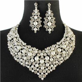 Crystal Pearl Necklace Set