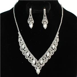 Rhinestone Oval Necklace Set