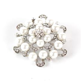 Pearls Stones Round Brooch