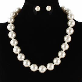 Pearl Necklace Set