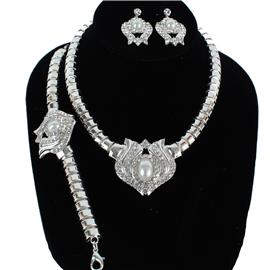 Metal Pearl 3 Pcs Necklace Set