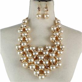 Fashion Triangle Pearls Necklace Set