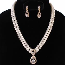 Pearl Teardrop Necklace Set