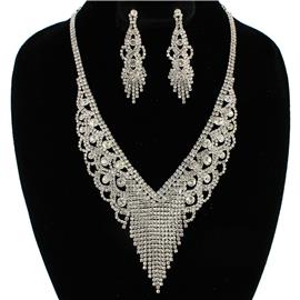 Rhinestones Swirl Round Fringed Necklace Set