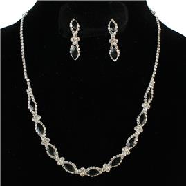 Rhinestone Oval Necklace Set