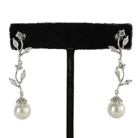 Cubic Zirconia Pearl Leaves Earring