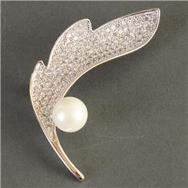 CZ Pearl Leaf Brooch