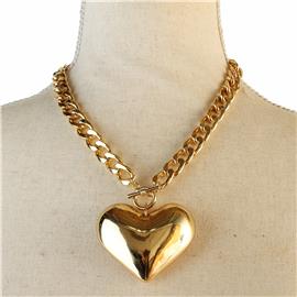 Metal Pendant Heart Necklace