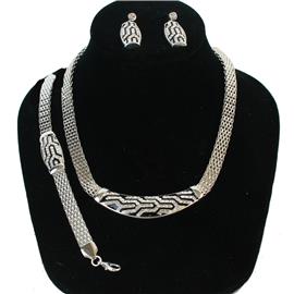 Metal Rhinestone Patterned 3 Pcs Necklace Set