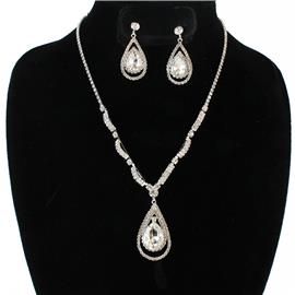 Rhinestone Teardrop Necklace Set