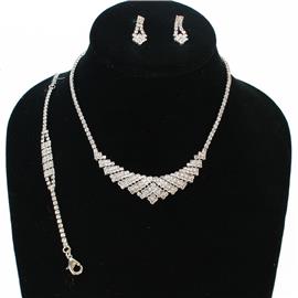 JR Rinestones Casting 3 Pcs Necklace Set