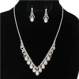 Rhinestones Teardrop Necklace Set