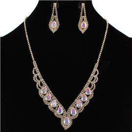 Glass Stones Tear Necklace Set