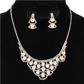 Rhinestone Pearl Necklace Set