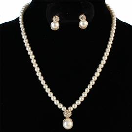 Pearl Pendant Necklace Set