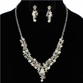 Pearl Crystal Necklace Set