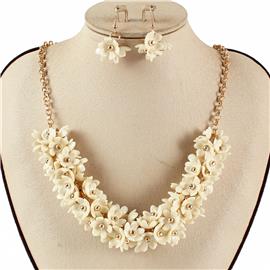 Fashion Necklace Set