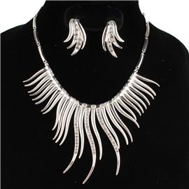 Metal Fire Shape Necklace Set