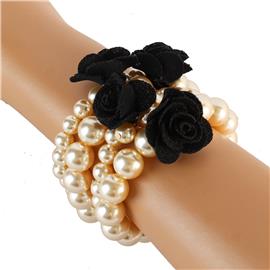 Pearls Multilayereds Flower Bracelet