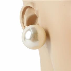 Pearl Chunky Stud Earring