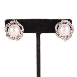 Pearl Clip On Earring