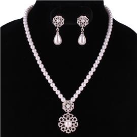 Rhinestone Pearl Necklace Set