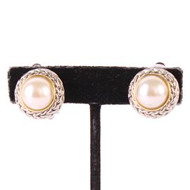 Pearl Clip-On Earring