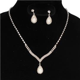 JR Rhinestone Pearl Tear Necklace Set