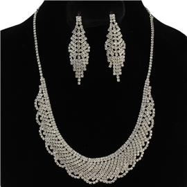 "Rhinestones "U" Necklace Set "