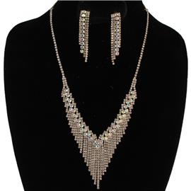 Rhinestones Fringe V Shaped Necklace Set