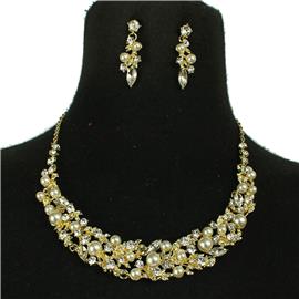 Pearls Crystal Leaves Necklace Set