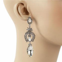 Crystal Dangle Earring