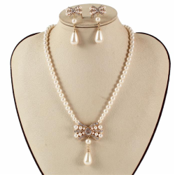 Pearl Necklace Set