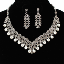 Pearl Necklace Set