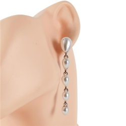 Pearl Dangle Earring