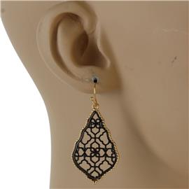 Metal Dangling Earring