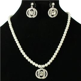 Pearl Pendant Round Necklace Set