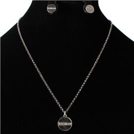 Metal Round Pendant Necklace Set