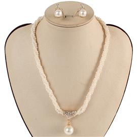 Pearl Necklace Set