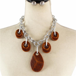 Fashion Necklace Set