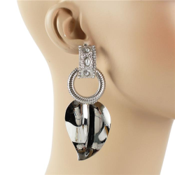 Meral Dangle Earring